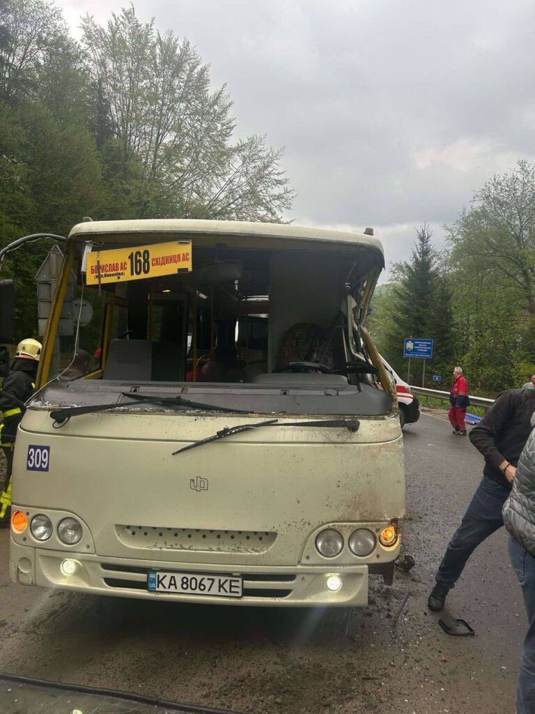 У ДТП на виїзді з Борислава загинула дитина 4 DrogMedia У ДТП на виїзді з Борислава загинула дитина