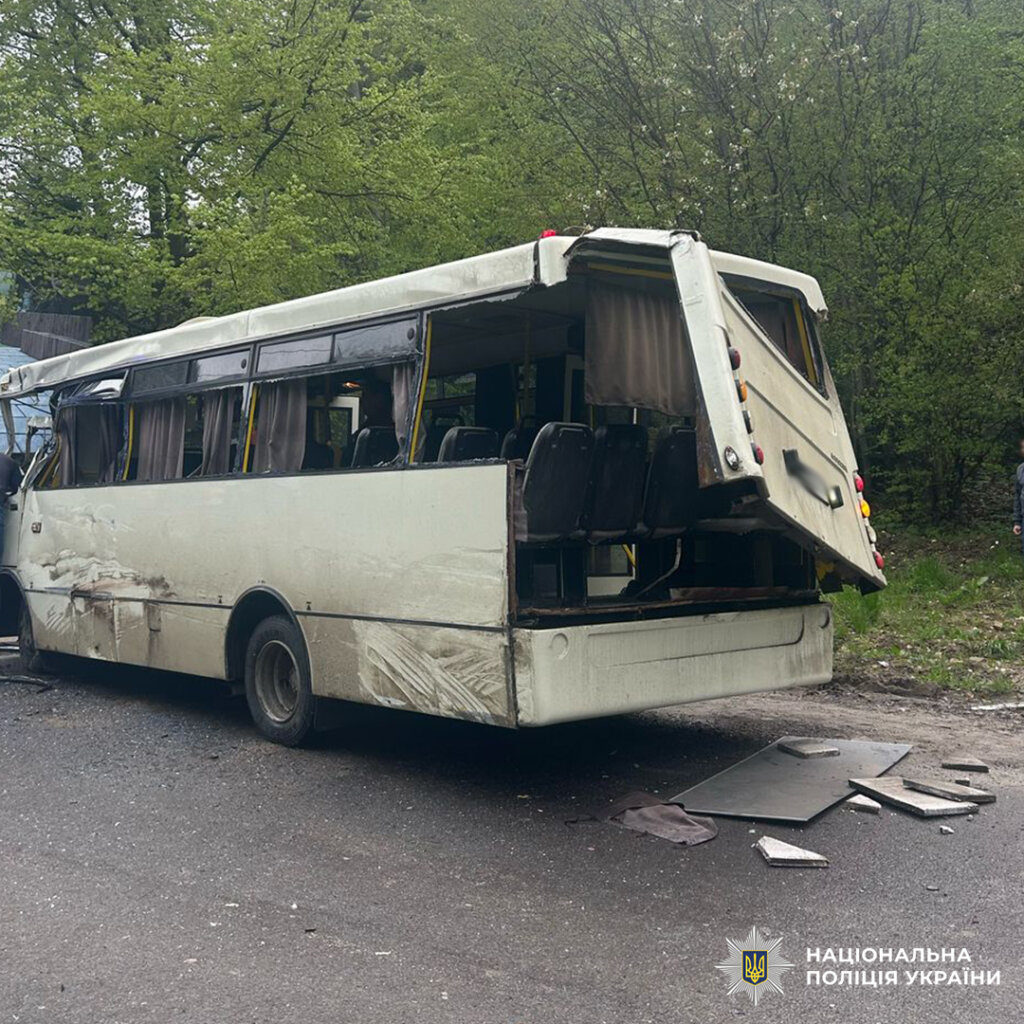 У ДТП на виїзді з Борислава загинула дитина 3 DrogMedia У ДТП на виїзді з Борислава загинула дитина