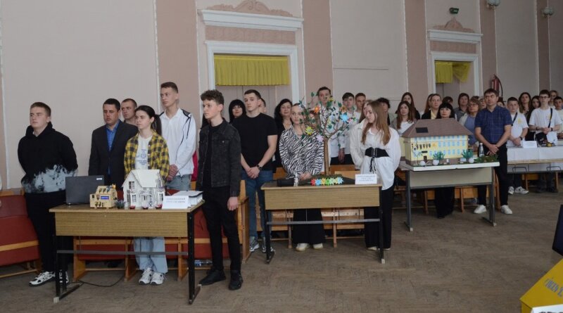 DrogMedia "STEAM-фестиваль у Бориславі: як школярі перетворюють ідеї в технології