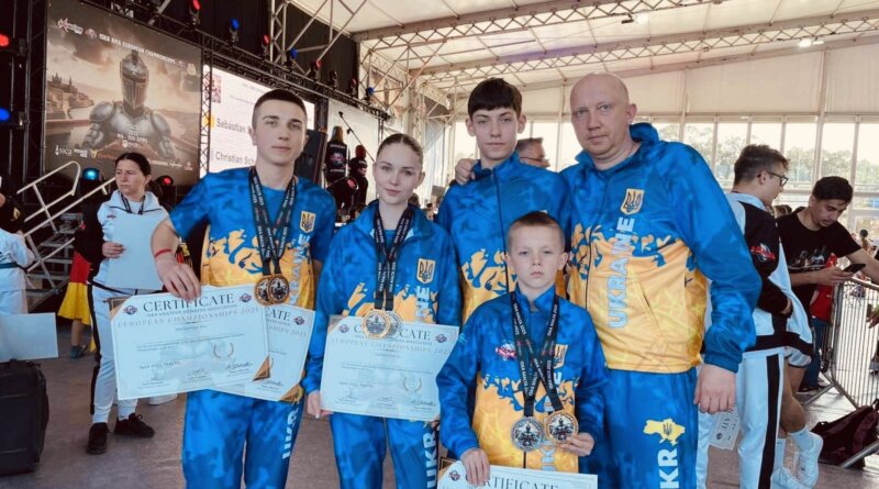 DrogMedia Дрогобицькі кікбоксери в складі збірної України тріумфували на чемпіонаті Європи 2025!