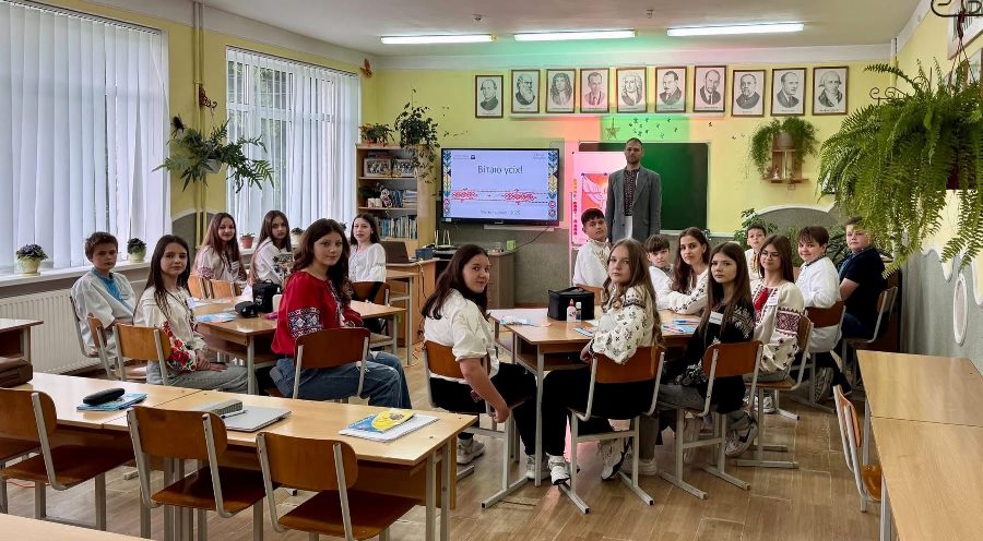 DrogMedia Педагог з Борислава - дипломант Всеукраїнського конкурсу «Учитель року – 2025»!