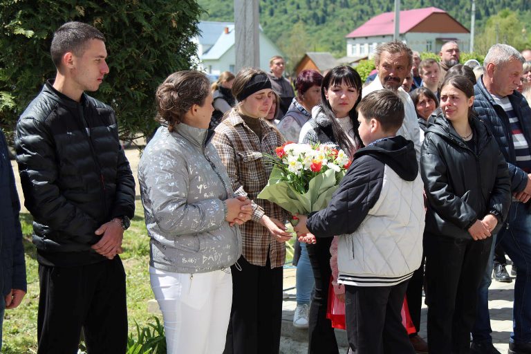 DrogMedia У селі Ластівка відкрили меморіальну дошку Івану Гербʼяку