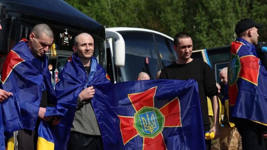 З полону повернувся один з двох полонених братів з Дрогобиччини Іван Іванчишин 3 DrogMedia З полону повернувся один з двох полонених братів з Дрогобиччини Іван Іванчишин