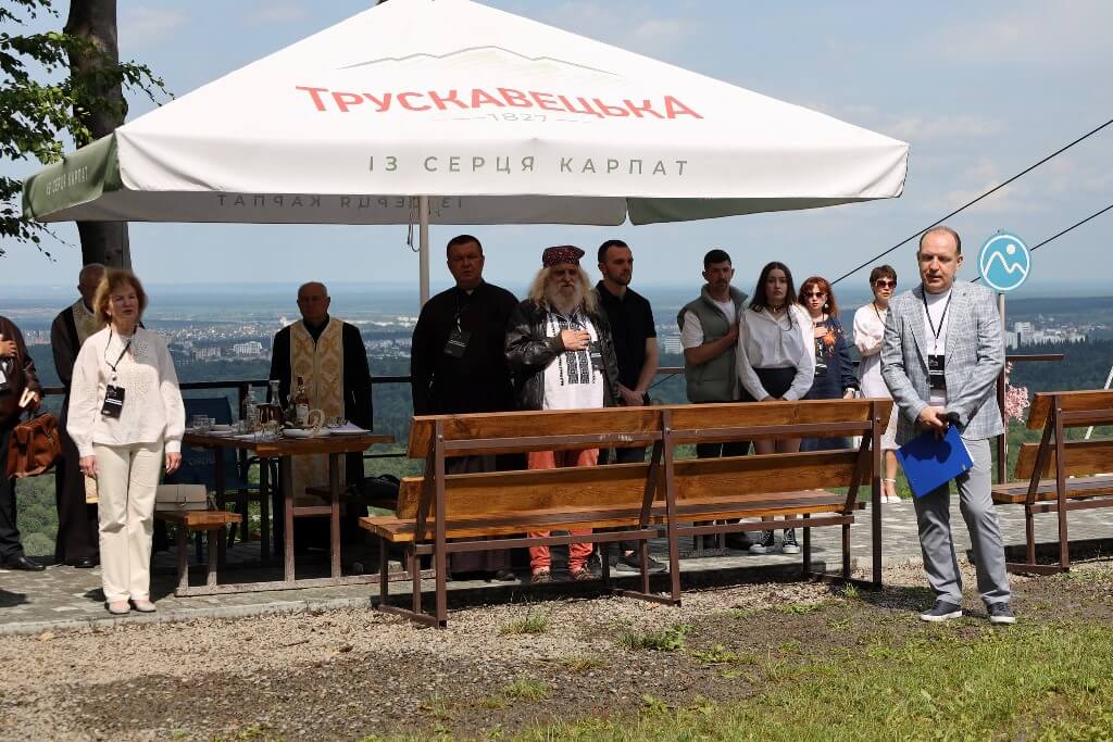 DrogMedia На Буковиці зібрали понад 500 тис. грн на підтримку бригади «Чорний ліс»