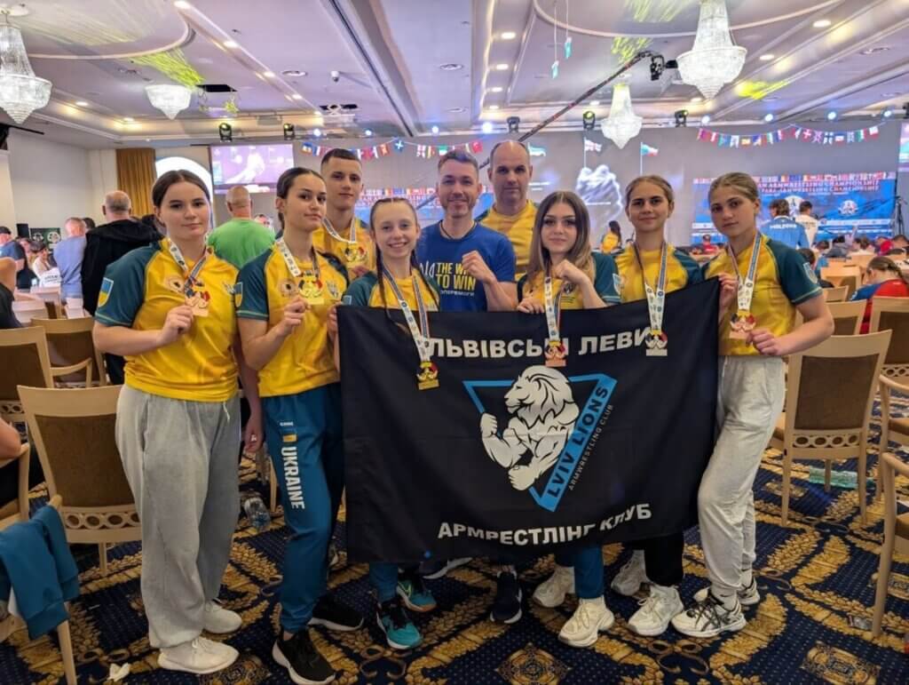 DrogMedia Спортсменки з Підбужа — призерки чемпіонату Європи з армреслінгу