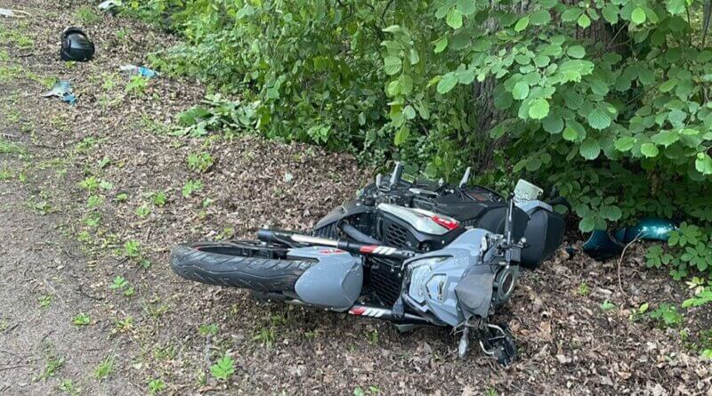 DrogMedia На Львівщині в ДТП постраждали неповнолітні водії мотоцикла та скутера