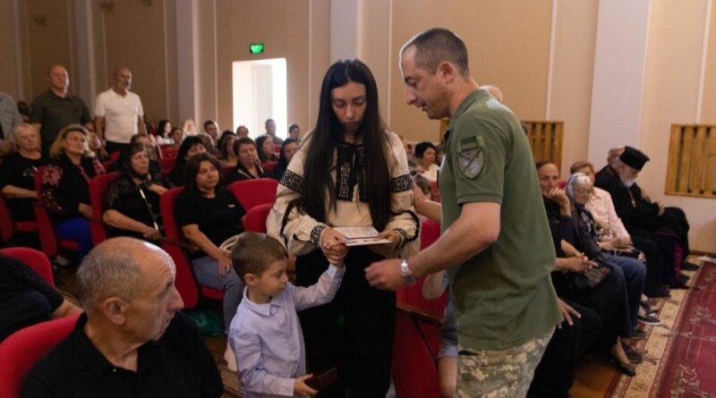 DrogMedia Ціна свободи: у Дрогобичі вшанували пам’ять полеглих Героїв і нагородили Захисників