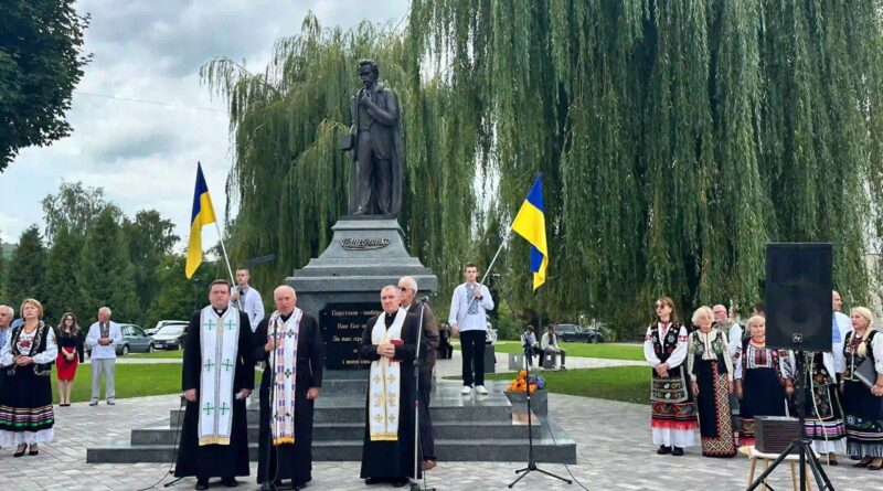 DrogMedia У Бориславі урочисто відкрили пам’ятник Тарасу Шевченку