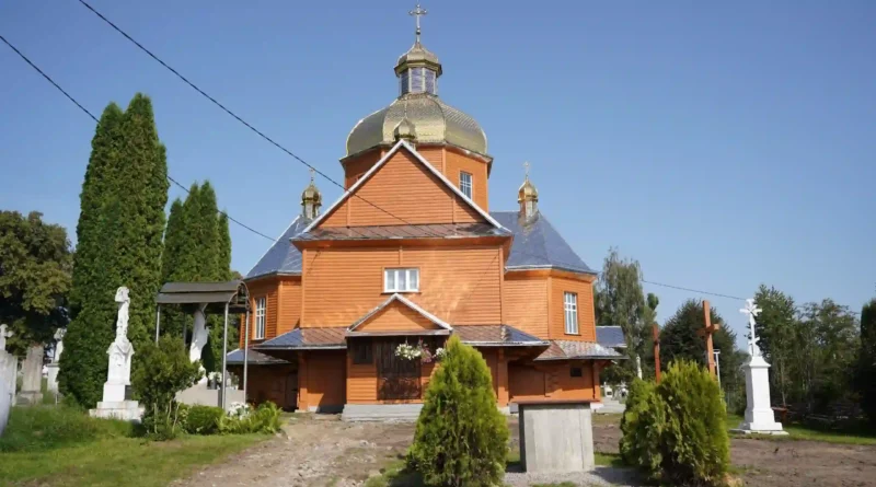 Храм у Добрівлянах