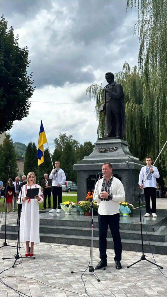 DrogMedia У Бориславі урочисто відкрили пам’ятник Тарасу Шевченку