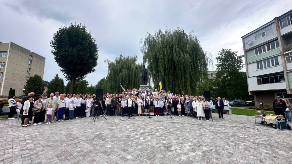 DrogMedia У Бориславі урочисто відкрили пам’ятник Тарасу Шевченку
