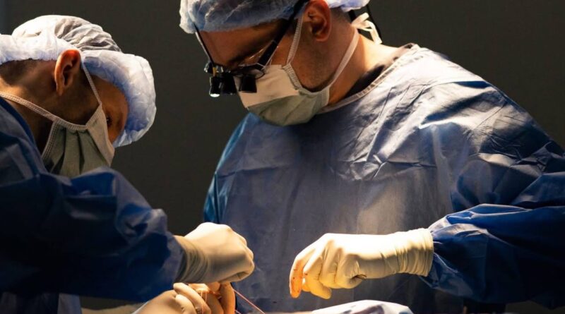 DrogMedia Львівські нейрохірурги видалили рідкісну пухлину хребта у підлітка