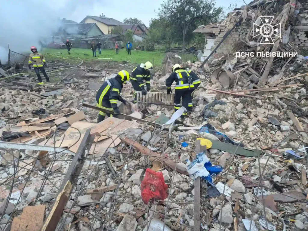 Вибухи на Дрогобиччині: ворог атакував об'єкт критичної інфраструктури 2 DrogMedia Вибухи на Дрогобиччині: ворог атакував об'єкт критичної інфраструктури