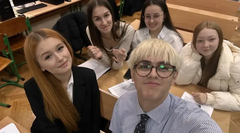 Дрогобицькі ліцеїсти перемогли в обласному турнірі юних економістів