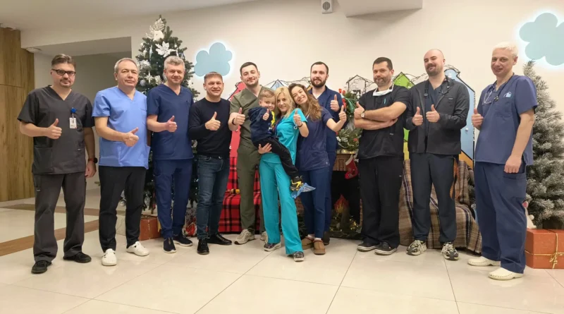 у Львові лікарі виконали дитині першу в Україні подвійну трансплантацію