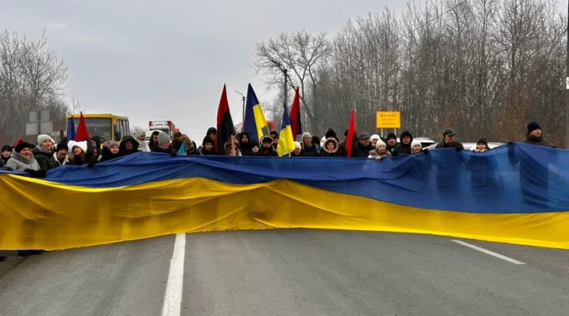 У Дрогобичі на Перехресті Героїв відбулося віче до Дня Соборності України