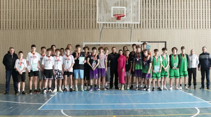 Команди з Трускавеця перемогли на районному етапі змагань «Пліч-о-пліч» з баскетболу