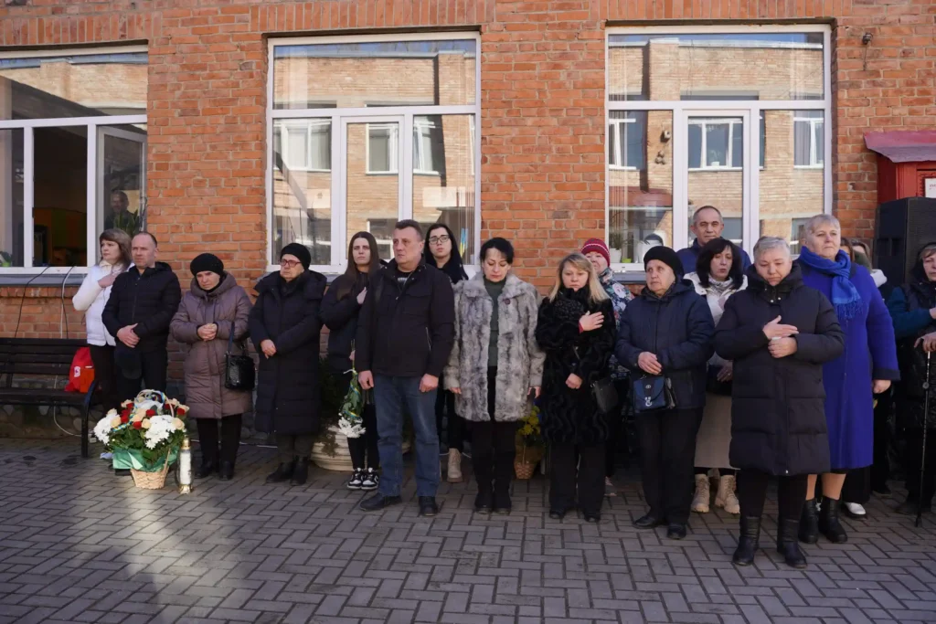У Дрогобичі на подвір’ї Ліцею №2 відкрили Меморіал Героїв
