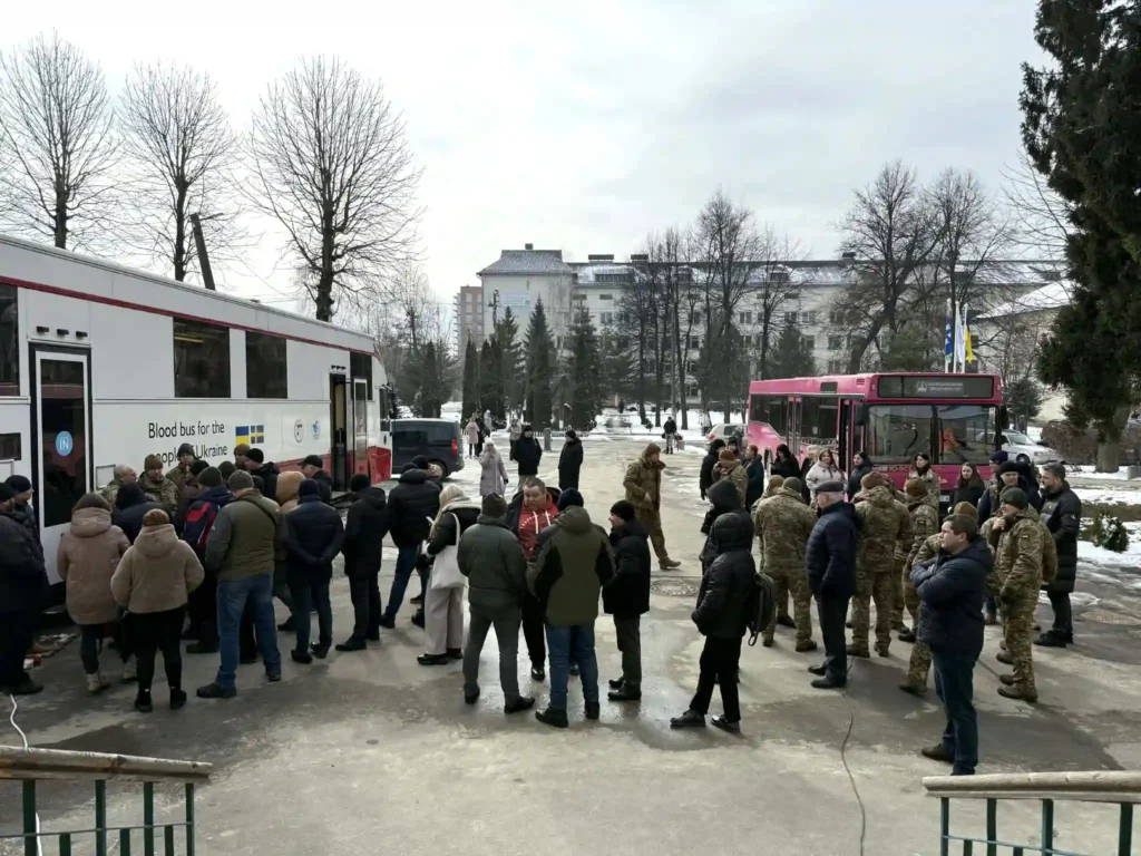 Понад сто мешканців Дрогобицької громади здали кров під час виїзної донації