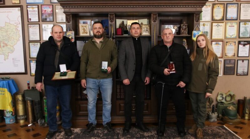 У Дрогобичі відзначили захисників України нагородами