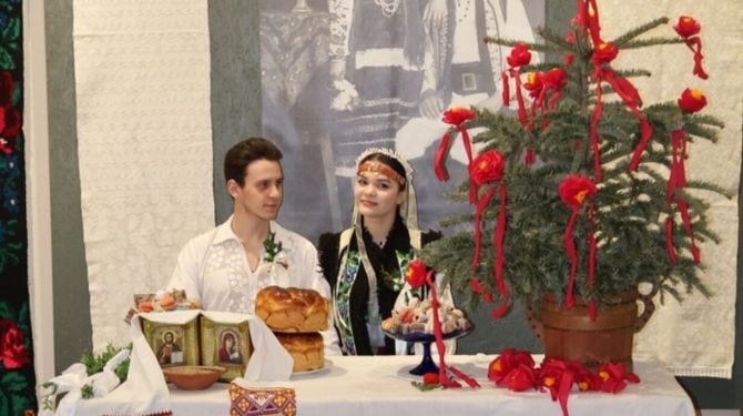 Від барвінкового вінка до білої сукні: як змінювалося українське весілля на Буковині