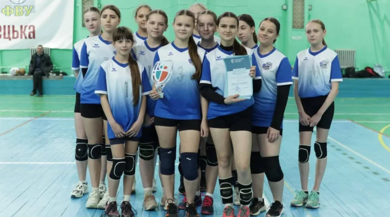 Волейболістки ліцею №16 з Дрогобича перемогли у районному етапі «Пліч-о-пліч»