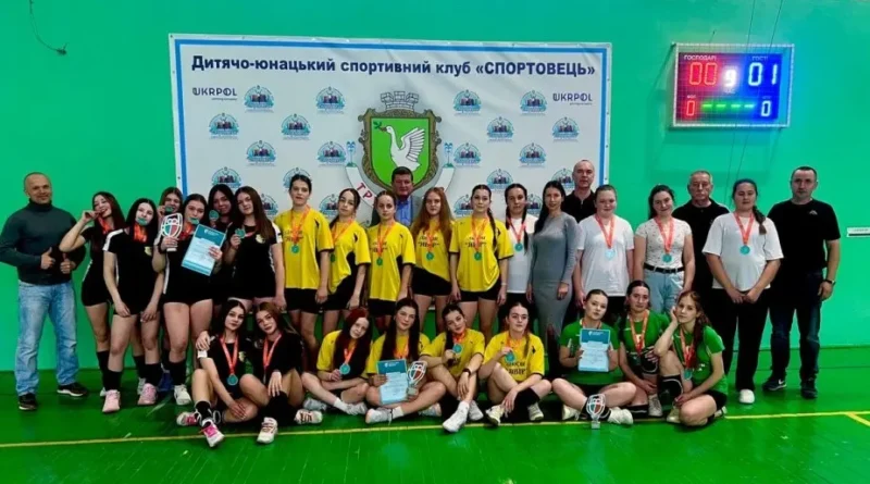 Бориславські волейболістки перемогли в районному етапі «Пліч-о-пліч»
