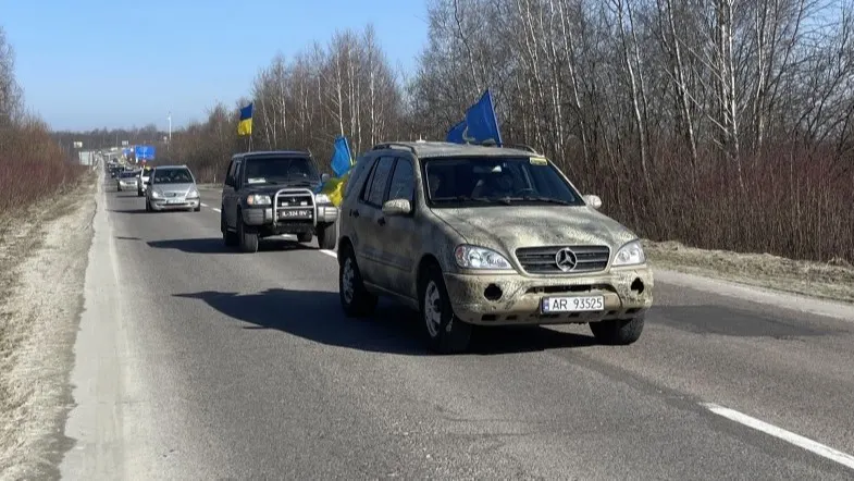 На підтримку полонених і зниклих безвісти воїнів у Дрогобичі провели автопробіг