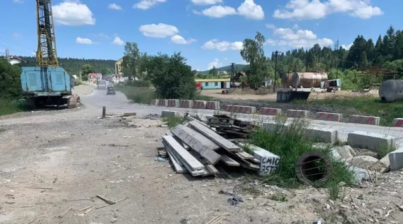 Ремонт мосту у Східниці