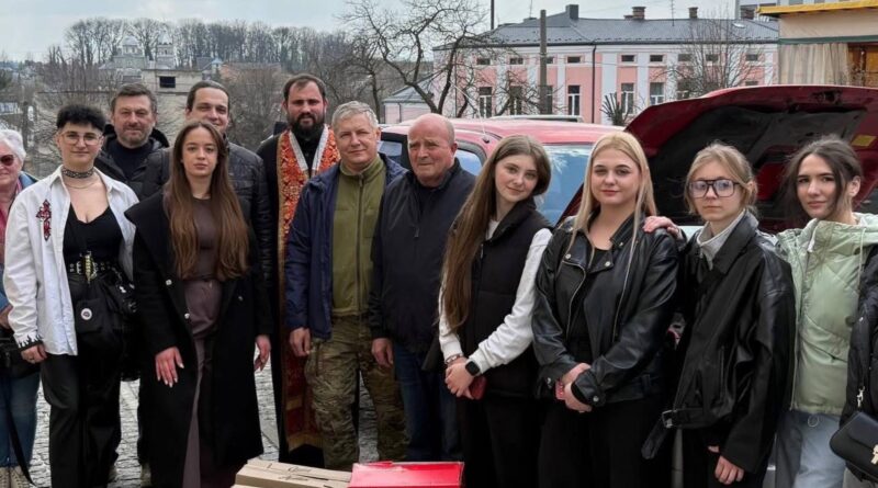 DrogMedia Студенти ДДПУ ім.І.Франка зібрали понад 16 тисяч гривень для ЗСУ у межах акції «Верба за донат»