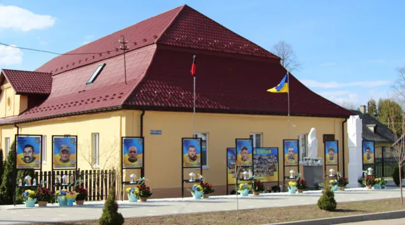 Алея Героїв у Підбужі
