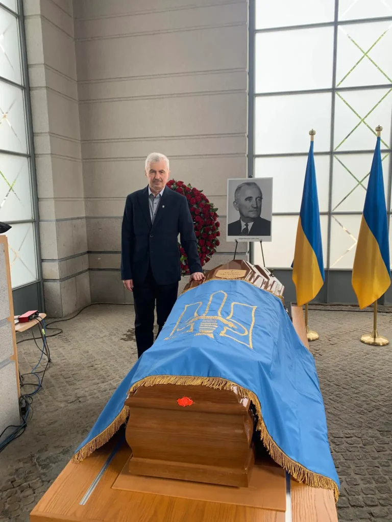 Богдан Червак