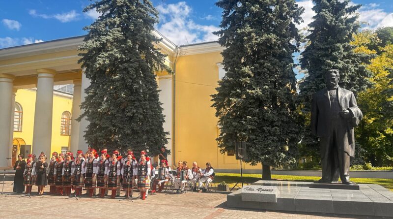 DrogMedia У Дрогобичі відбулося поминальне віче до 110-х роковин від дня смерті Івана Франка