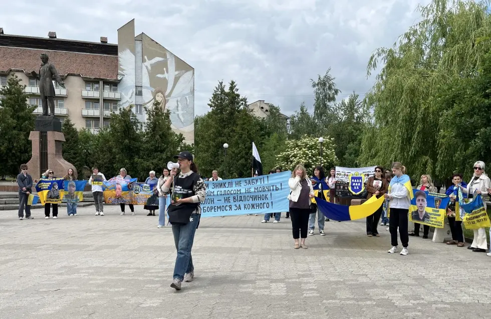 У Дрогобичі відбулася хода на підтримку полонених та зниклих безвісти військовослужбовців 2 Марта Давидова
