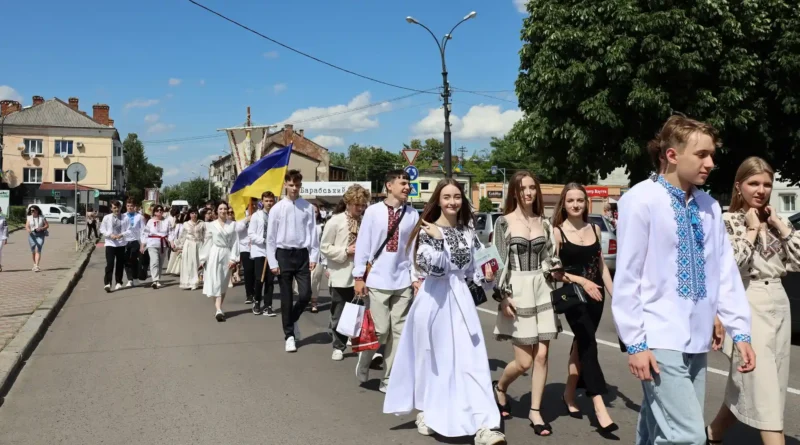Випускники Борислав