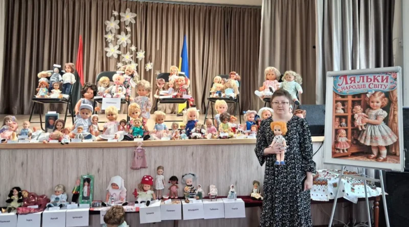 Ляльки народів світу