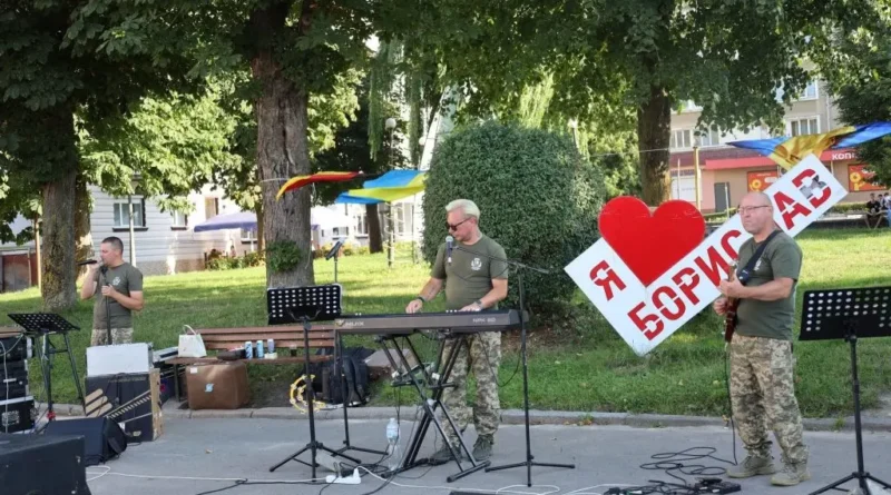 концерт військових