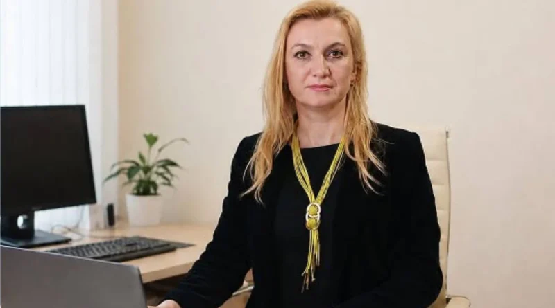 Уляна Холодова