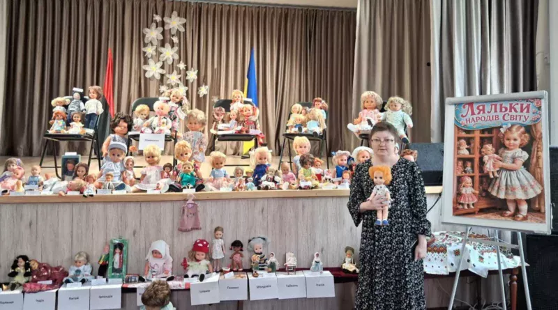 Ляльки народів світу