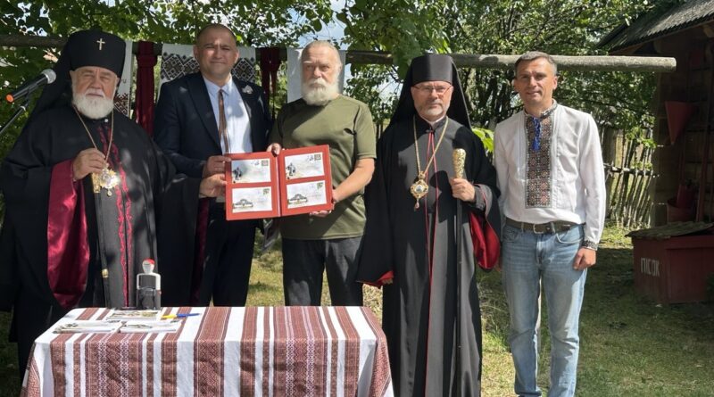 На батьківщині Франка відкрили тактильний макет садиби та погасили ювілейну марку 4 погашення марки та конверта Франка