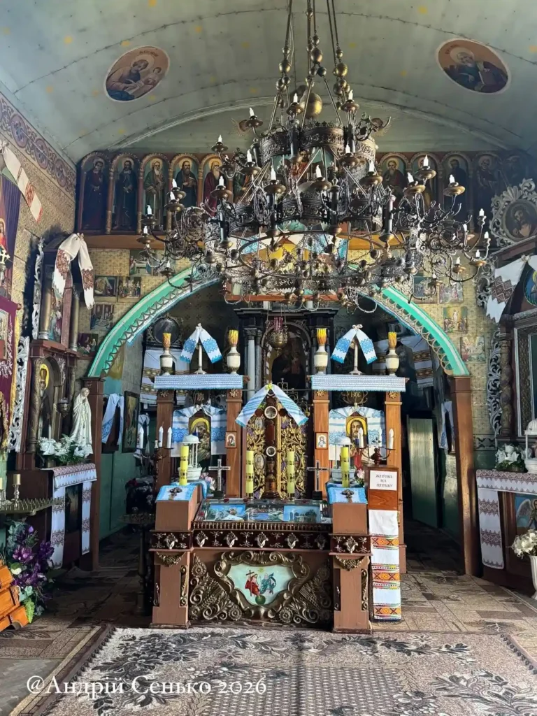 Храм Успіння Пресвятої Богородиці в Меденичах