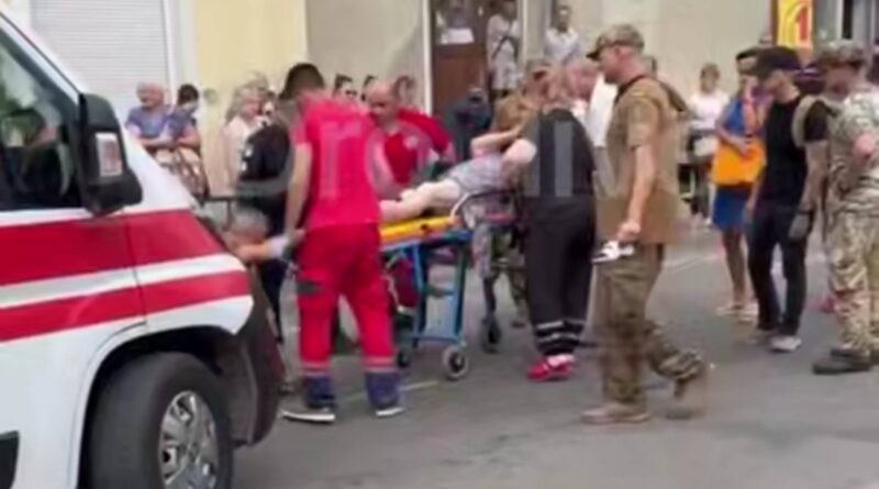 DrogMedia ДТП у Дрогобичі: 77-річну жінку госпіталізували після наїзду автомобіля
