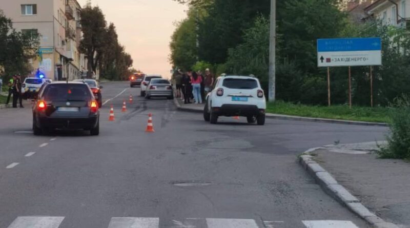 У Дрогобичі автомобіль на смерть збив чоловіка