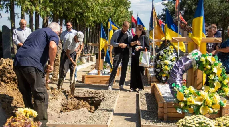допоховання останків воїна з Трускавця